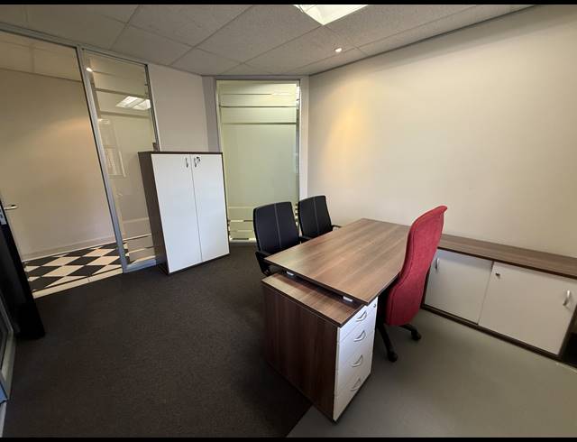 283M² OFFICE TO LET IN ROSEBANK